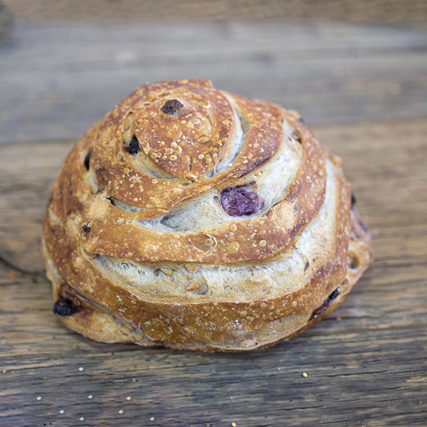 Pain aux myrtilles et aux noix